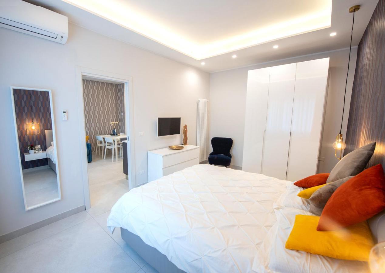 Napoli City Center - Appartamenti E Camere Kültér fotó