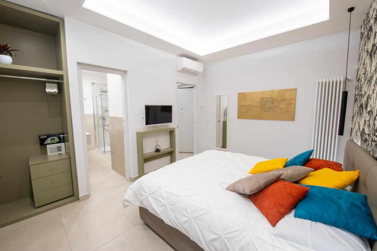 Napoli City Center - Appartamenti E Camere Kültér fotó