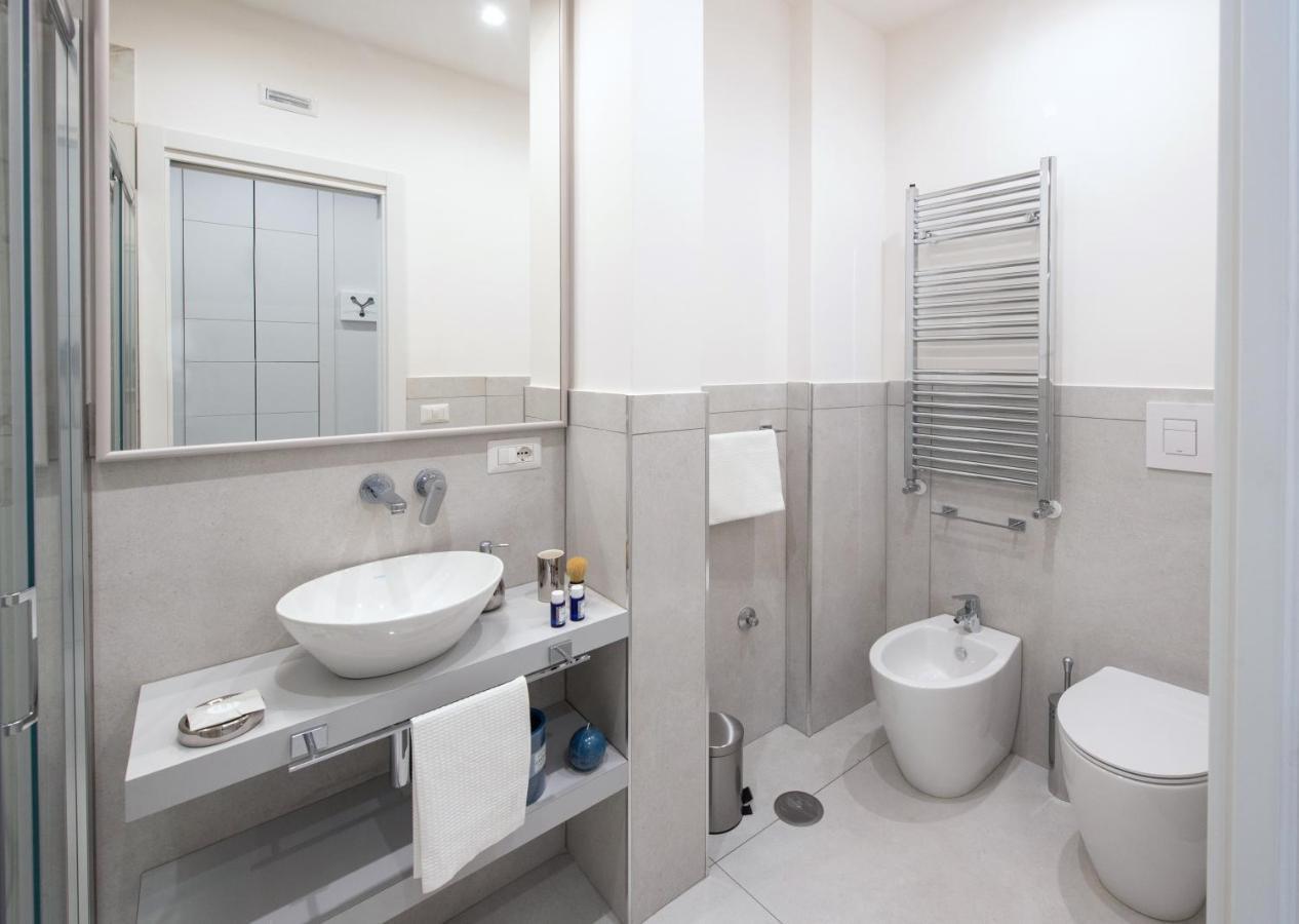 Napoli City Center - Appartamenti E Camere Kültér fotó
