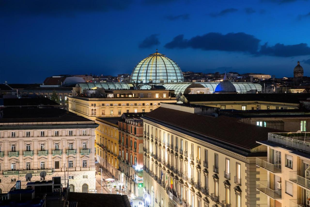 Napoli City Center - Appartamenti E Camere Kültér fotó
