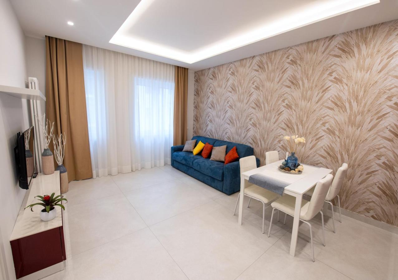 Napoli City Center - Appartamenti E Camere Kültér fotó