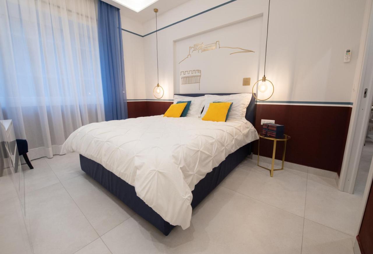 Napoli City Center - Appartamenti E Camere Kültér fotó