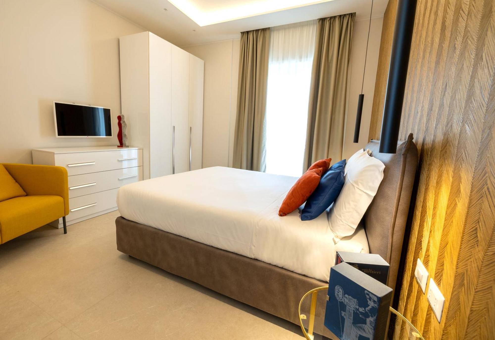 Napoli City Center - Appartamenti E Camere Kültér fotó